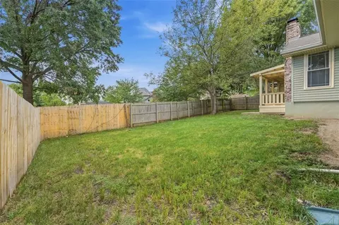 Exterior - 16513 E 51st St Ct, Independence, MO 64055 photo 5 of 5