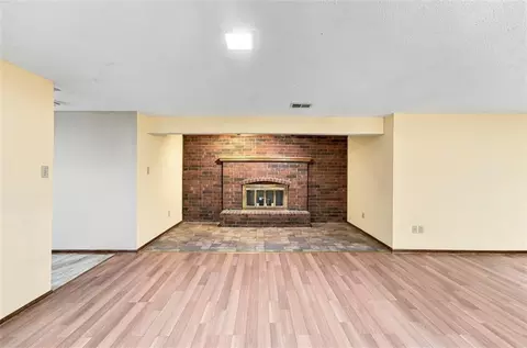 Living - 16513 E 51st St Ct, Independence, MO 64055 photo 5 of 5