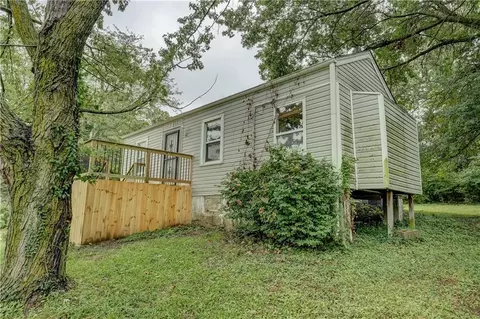 7411 E 83rd St, Kansas City, MO 64138