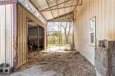 Exterior - 33421 Mcclellen Rd, Drexel, MO 64742 photo 6 of 8
