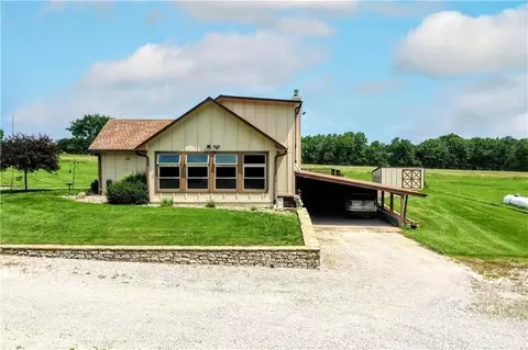 Exterior - 33421 Mcclellen Rd, Drexel, MO 64742 photo 1 of 8
