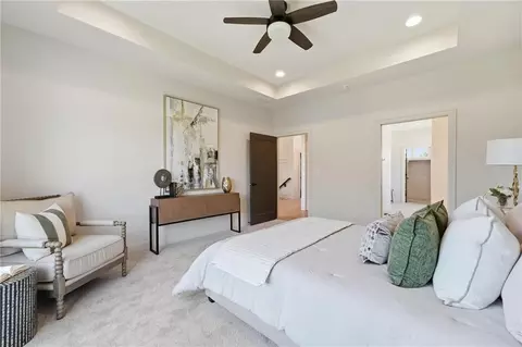 Bedroom - 4225 NE Overbrook Dr, Lees Summit, MO 64064 photo 2 of 7