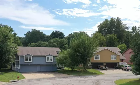 403406408412 SW 414 Sw Joy Ct, Blue Springs, MO 64014