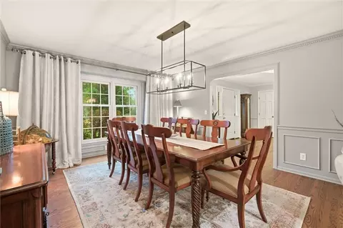 Dining - 8529 Hall St, Lenexa, KS 66219 photo 3 of 3