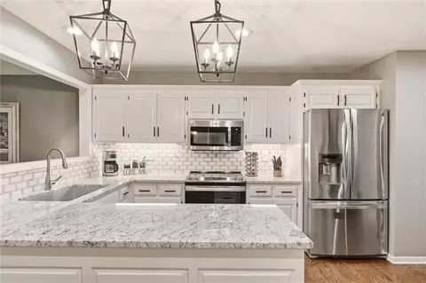 Kitchen - 8529 Hall St, Lenexa, KS 66219 photo 2 of 4