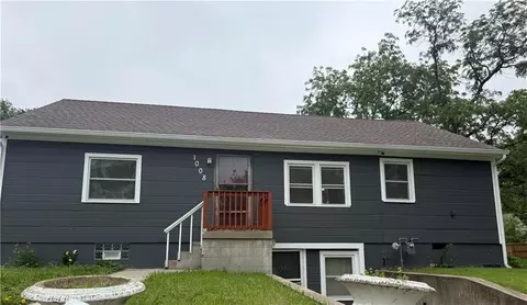 1008 N 14th St, Leavenworth, KS 66048