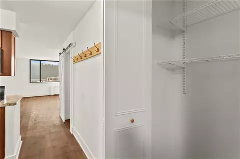 600 E 8th St #9S, Kansas City, MO 64106