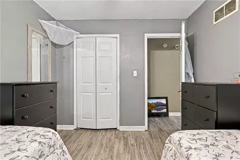 Bedroom - 18909 E 30th Ter, Independence, MO 64057 photo 4 of 7