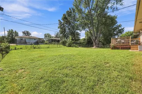 Exterior - 18909 E 30th Ter, Independence, MO 64057 photo 4 of 4