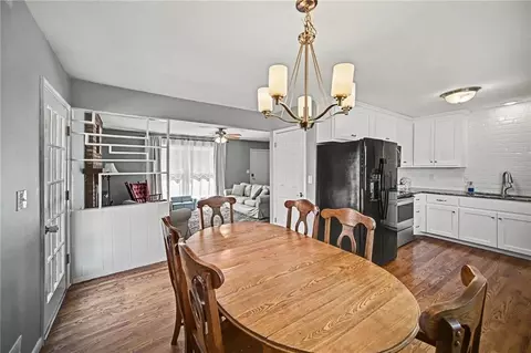 Dining - 18104 E 27th Ter, Independence, MO 64057 photo 2 of 3