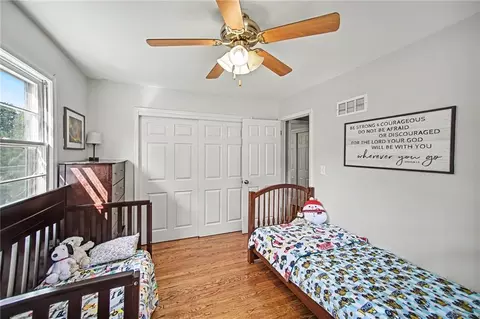 Bedroom - 18104 E 27th Ter, Independence, MO 64057 photo 5 of 5
