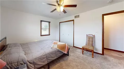 Bedroom - 15665 E Quail Rd, Nevada, MO 64772 photo 3 of 3