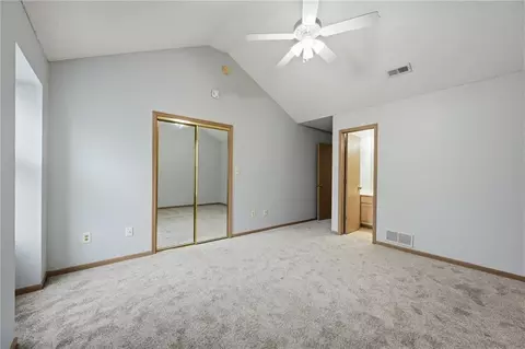 Bedroom - 702 SE 13th St, Lees Summit, MO 64081 photo 3 of 4
