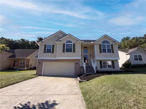 21505 E 50th Terrace Ct, Blue Springs, MO 64015