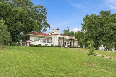 2204 Washington Blvd, Kansas City, KS 66102
