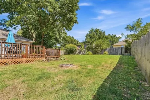 Exterior - 3713 Stanton St, Lees Summit, MO 64064 photo 8 of 13