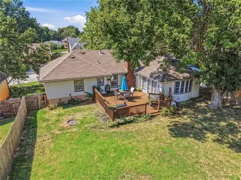 Exterior - 3713 Stanton St, Lees Summit, MO 64064 photo 13 of 13
