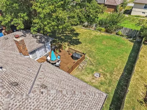 Exterior - 3713 Stanton St, Lees Summit, MO 64064 photo 12 of 13