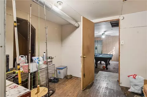 Entry Way - 10305 E 35th St, Independence, MO 64052 photo 1 of 1