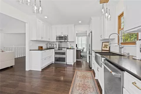 Kitchen - 507 SE Adobe Dr, Lees Summit, MO 64063 photo 2 of 3