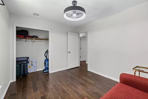 Bedroom - 507 SE Adobe Dr, Lees Summit, MO 64063 photo 5 of 6