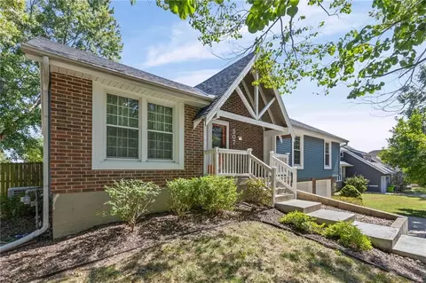 Exterior - 507 SE Adobe Dr, Lees Summit, MO 64063 photo 6 of 6