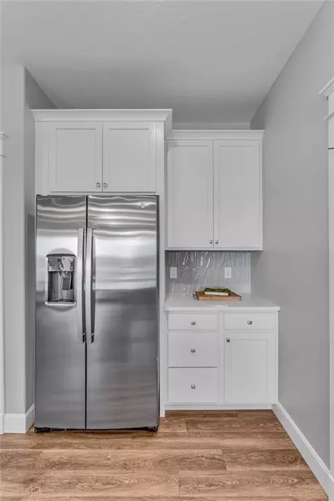 Kitchen - 338 W 25th St, Eudora, KS 66025 photo 6 of 6