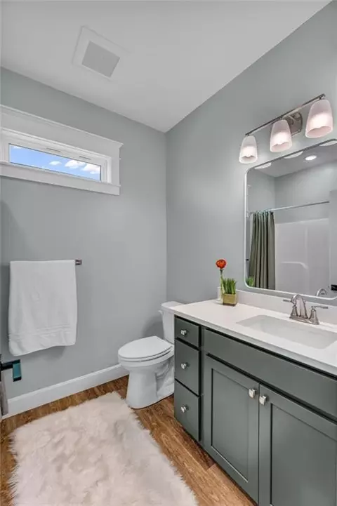 Bath - 338 W 25th St, Eudora, KS 66025 photo 4 of 5