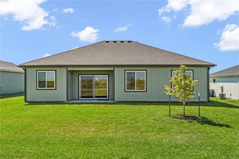 Exterior - 338 W 25th St, Eudora, KS 66025 photo 9 of 9