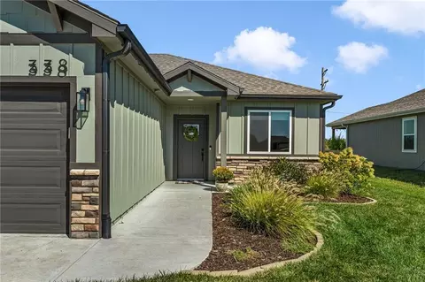 Exterior - 338 W 25th St, Eudora, KS 66025 photo 5 of 9