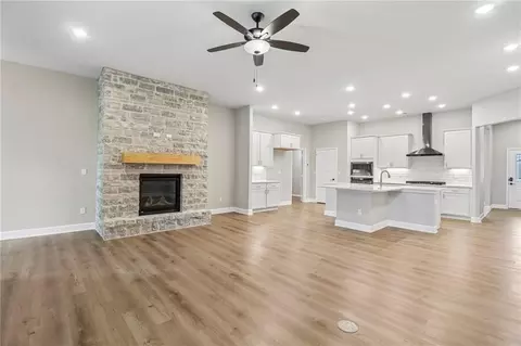 Living - 8523 Pickering St, Lenexa, KS 66227 photo 2 of 6