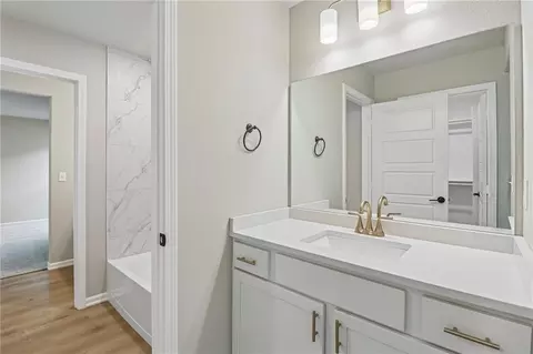 Bath - 8523 Pickering St, Lenexa, KS 66227 photo 3 of 4