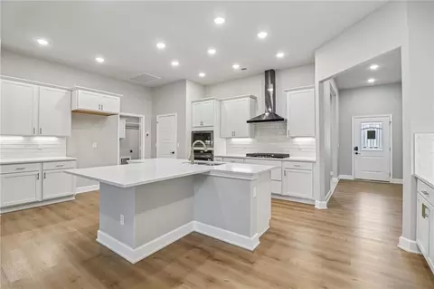 Kitchen - 8523 Pickering St, Lenexa, KS 66227 photo 4 of 4