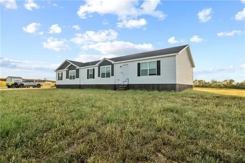 Exterior - 6650 Logeman Rd, Atchison, KS 66002 photo 3 of 4
