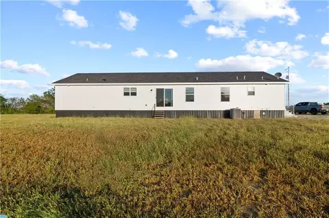 Exterior - 6650 Logeman Rd, Atchison, KS 66002 photo 4 of 4