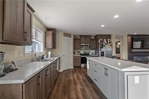 Kitchen - 6650 Logeman Rd, Atchison, KS 66002 photo 3 of 4