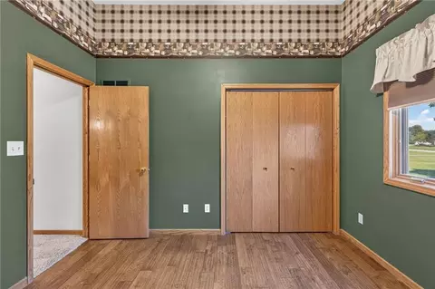 Bedroom - 1185 E 1067 Rd, Lawrence, KS 66047 photo 2 of 10