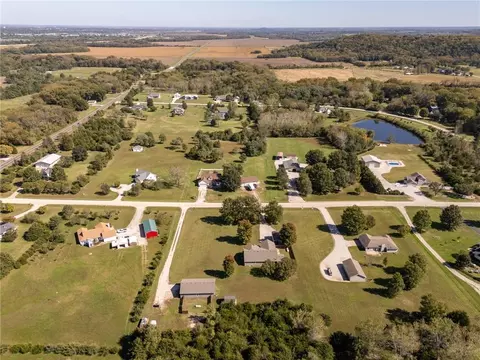 View/Area - 1185 E 1067 Rd, Lawrence, KS 66047 photo 9 of 14
