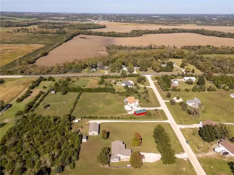 View/Area - 1185 E 1067 Rd, Lawrence, KS 66047 photo 10 of 14