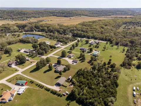 View/Area - 1185 E 1067 Rd, Lawrence, KS 66047 photo 5 of 14