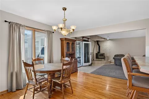 Dining - 1185 E 1067 Rd, Lawrence, KS 66047 photo 2 of 2