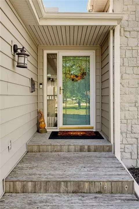 Exterior - 1185 E 1067 Rd, Lawrence, KS 66047 photo 6 of 17
