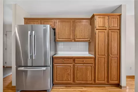 Kitchen - 1185 E 1067 Rd, Lawrence, KS 66047 photo 4 of 5