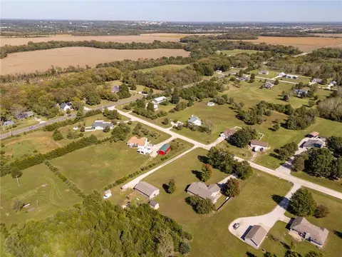 View/Area - 1185 E 1067 Rd, Lawrence, KS 66047 photo 8 of 14