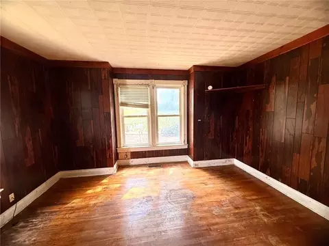Bedroom - 515 T St, Atchison, KS 66002 photo 1 of 5
