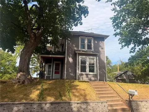 Exterior - 515 T St, Atchison, KS 66002 photo 2 of 5