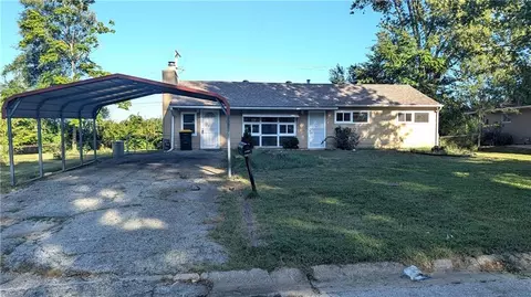 10901 Bristol Ter, Kansas City, MO 64134