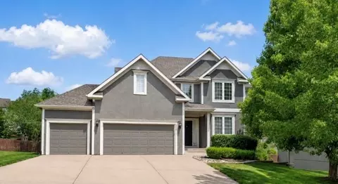 8604 NE 99th St, Kansas City, MO 64157