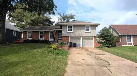 8116 E 96th Ter, Kansas City, MO 64134