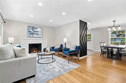 7101 Marty St, Overland Park, KS 66204